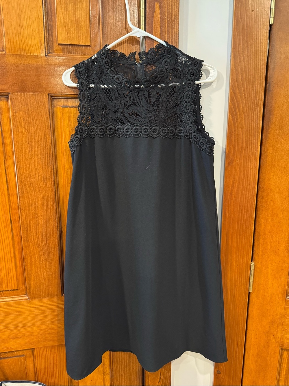 Lilly Pulitzer Black Sleeveless Crochet Yoke Shift Dress